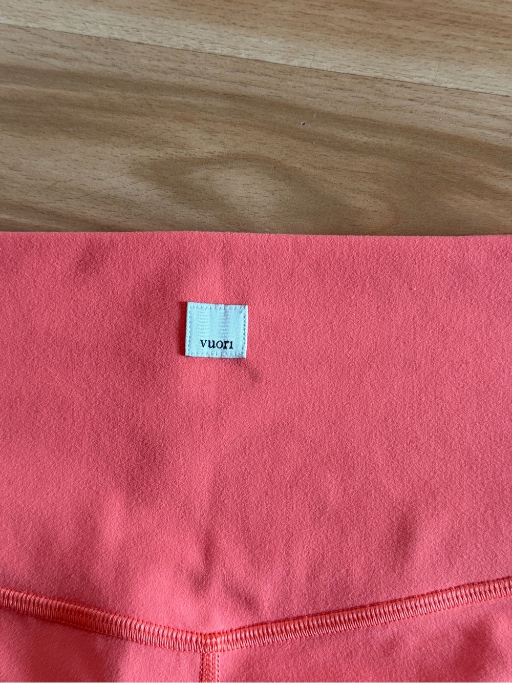 Ladies Vuori Studio Pockets Shorts in Grapefruit - Sz M - Picture 10 of 12